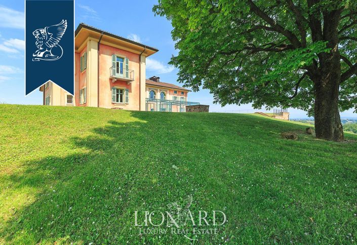 Image No.31-11 Bed Villa for sale