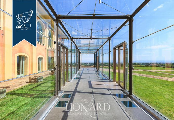 Image No.34-11 Bed Villa for sale