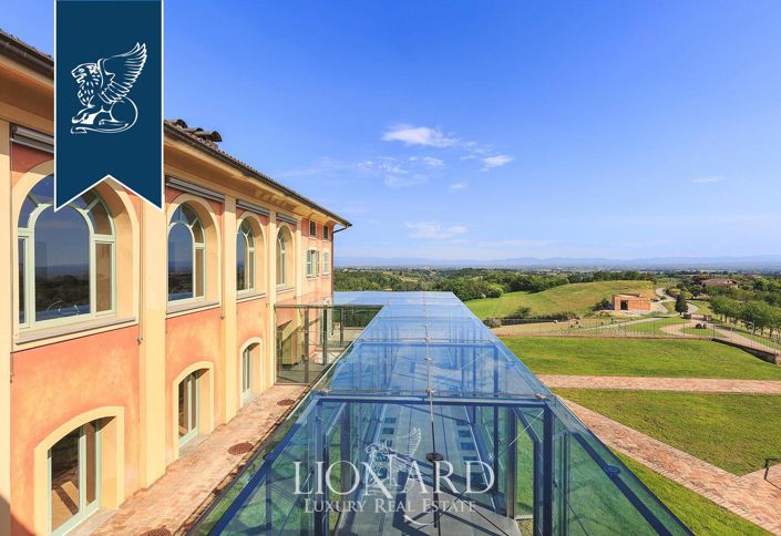 Image No.35-11 Bed Villa for sale
