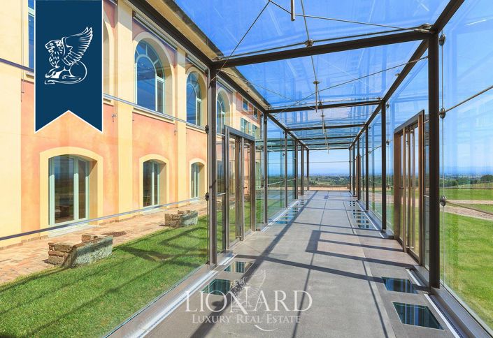 Image No.36-11 Bed Villa for sale