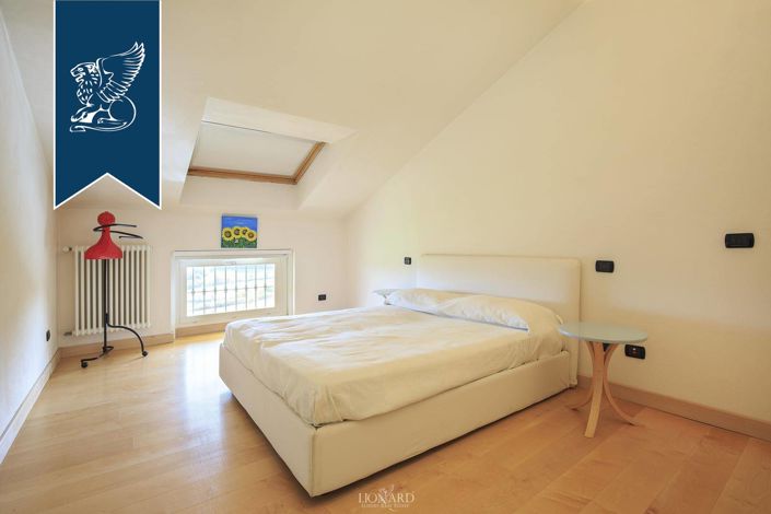 Image No.53-11 Bed Villa for sale