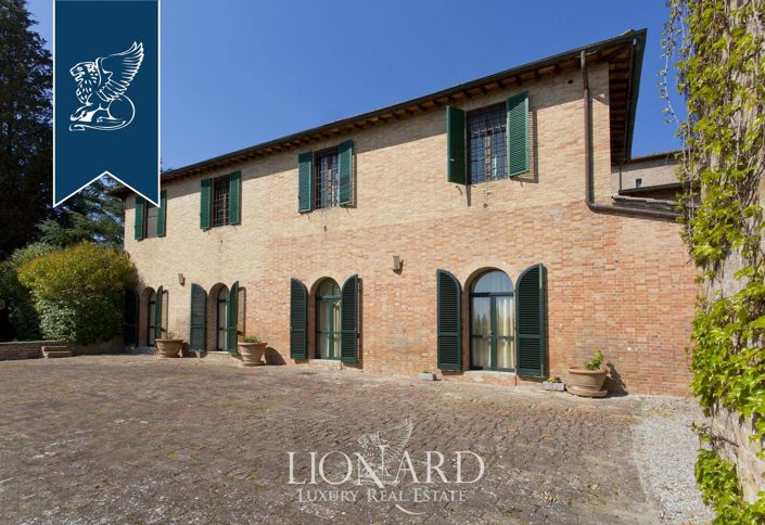 Image No.15-Maison de campagne de 10 chambres à vendre à Siena