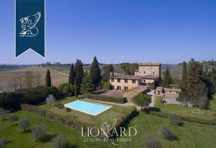 Image No.4-Maison de campagne de 10 chambres à vendre à Siena
