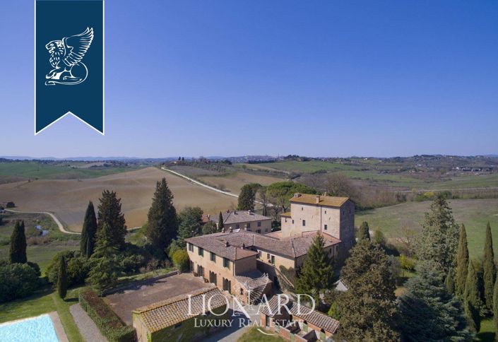 Image No.5-Maison de campagne de 10 chambres à vendre à Siena