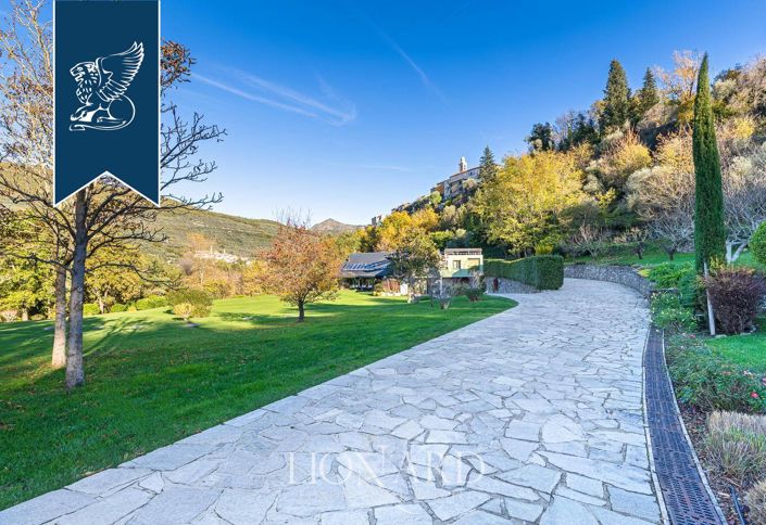 Image No.8-4 Bed Villa for sale