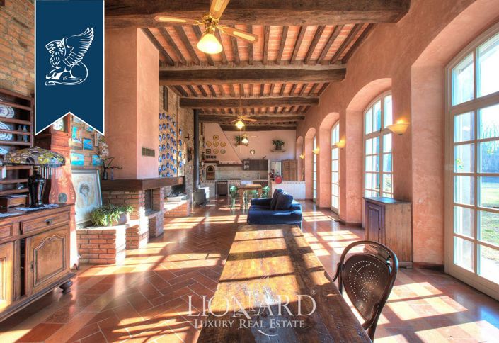 Image No.20-6 Bed Villa for sale