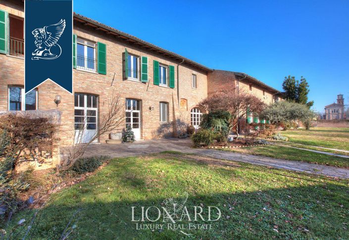Image No.8-6 Bed Villa for sale