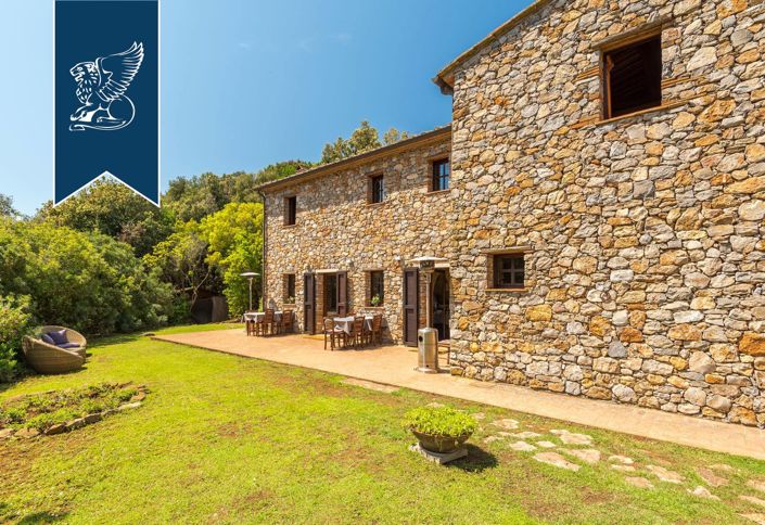 Image No.11-6 Bed Hotel for sale