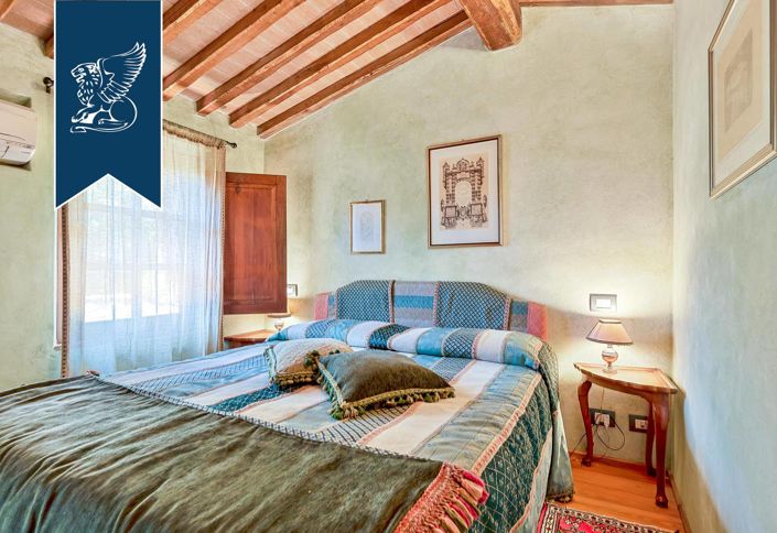 Image No.31-6 Bed Hotel for sale