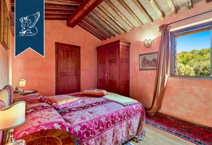 Image No.33-6 Bed Hotel for sale