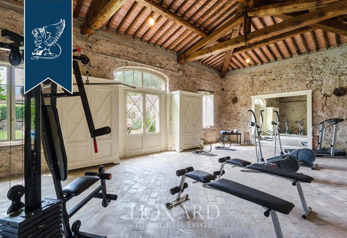 Image No.16-35 Bed Villa for sale