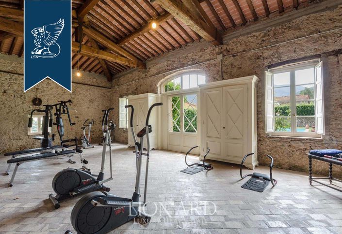 Image No.17-35 Bed Villa for sale
