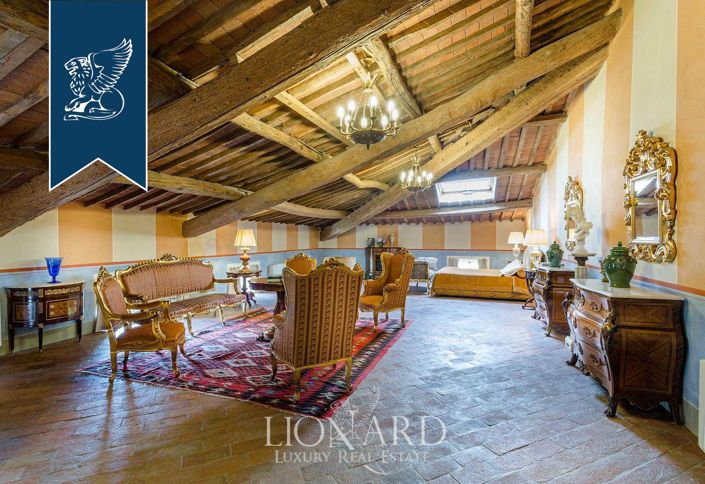 Image No.40-35 Bed Villa for sale