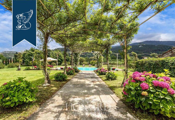 Image No.51-35 Bed Villa for sale