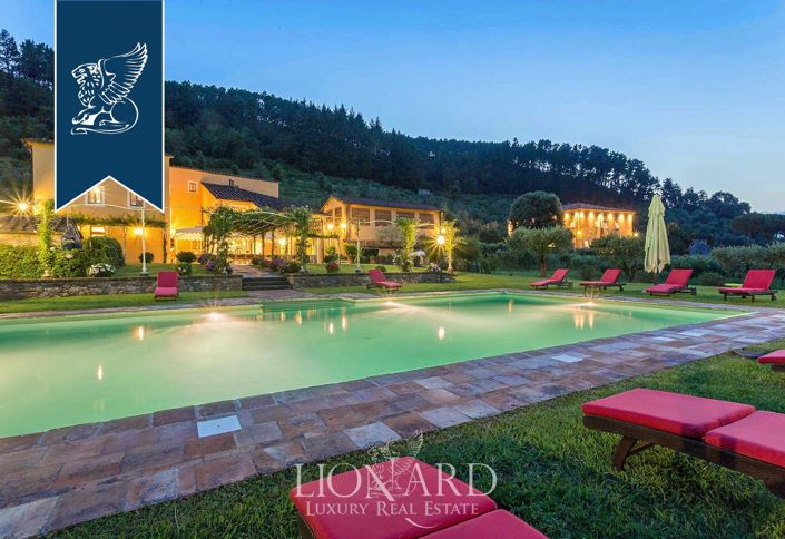 Image No.54-35 Bed Villa for sale