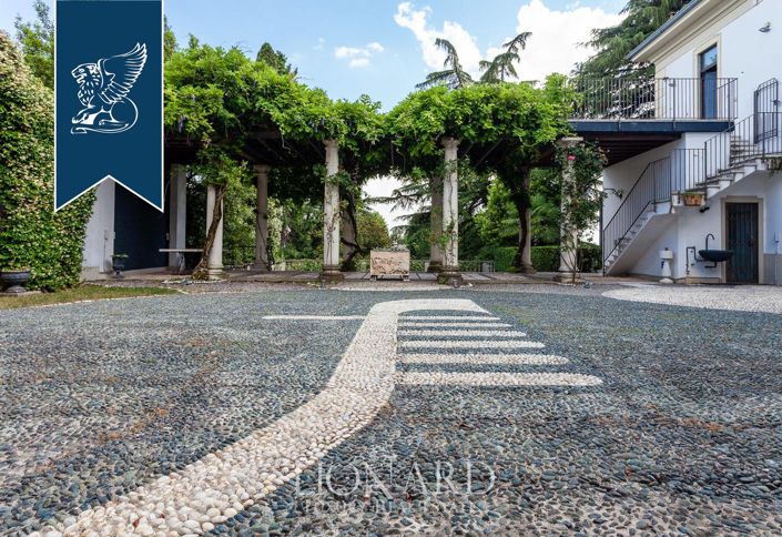 Image No.14-8 Bed Villa for sale