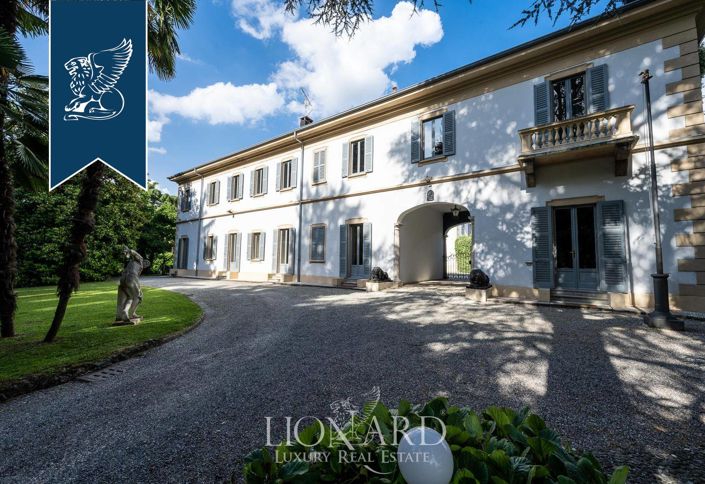 Image No.2-8 Bed Villa for sale