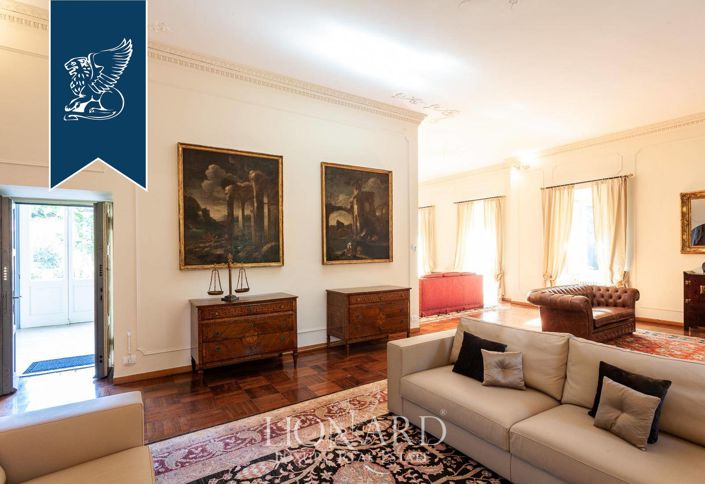 Image No.34-8 Bed Villa for sale
