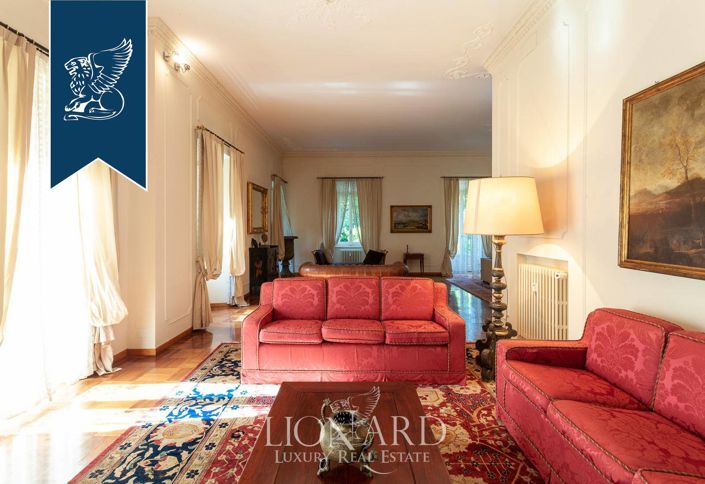 Image No.40-8 Bed Villa for sale