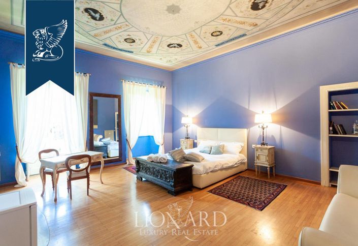 Image No.41-8 Bed Villa for sale