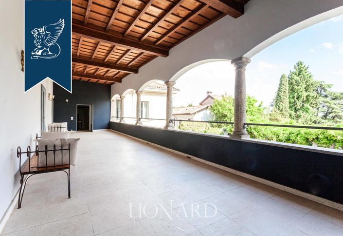 Image No.44-8 Bed Villa for sale