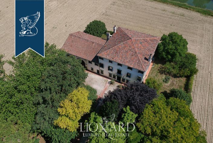Image No.18-6 Bed Villa for sale