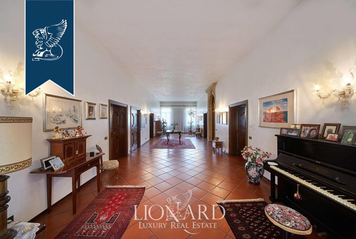 Image No.37-6 Bed Villa for sale