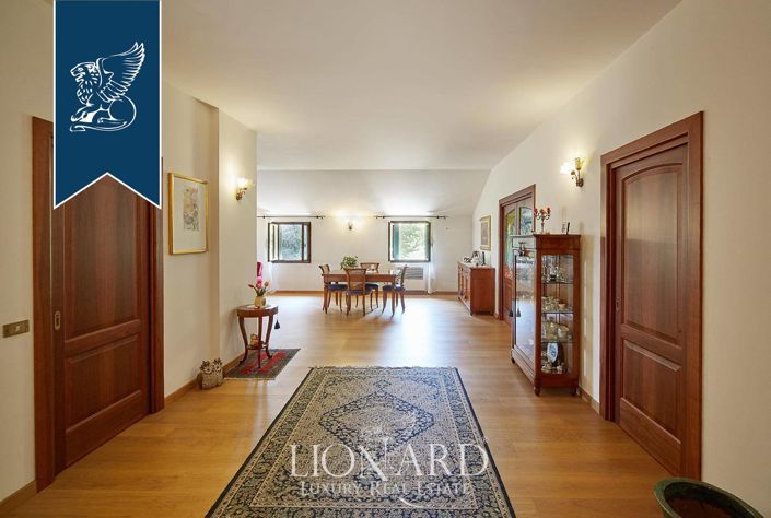 Image No.52-6 Bed Villa for sale