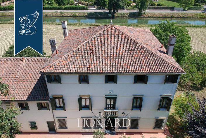 Image No.6-6 Bed Villa for sale