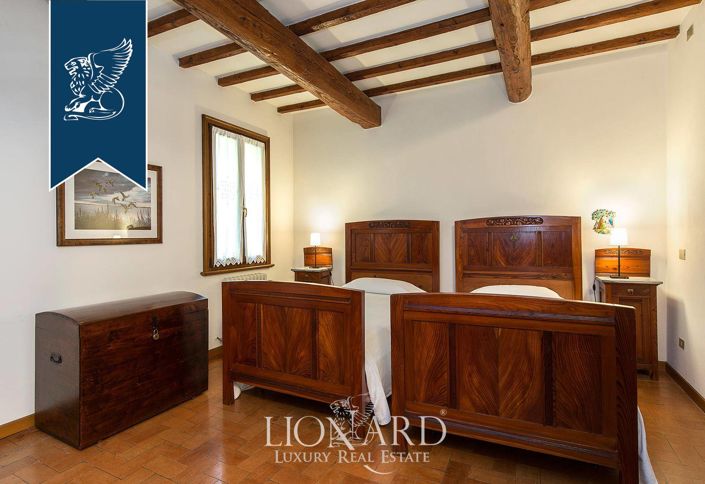 Image No.42-4 Bed Villa for sale
