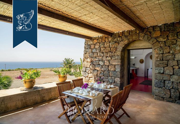Image No.9-Villa de 2 chambres à vendre à Pantelleria