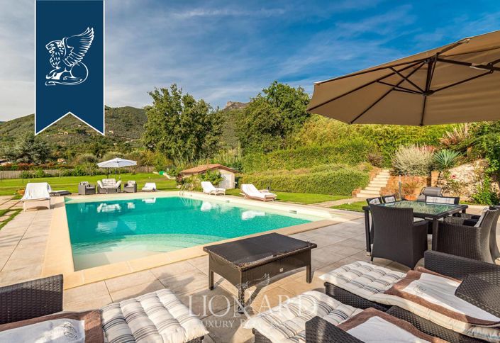 Image No.19-4 Bed Villa for sale