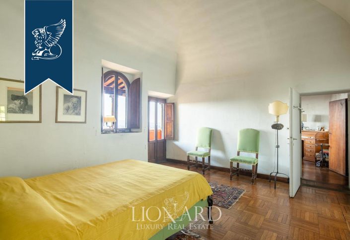 Image No.20-5 Bed Villa for sale