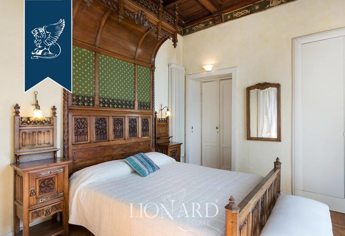 Image No.39-8 Bed Villa for sale