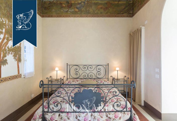 Image No.48-8 Bed Villa for sale