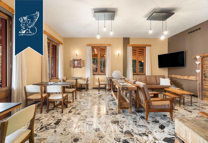 Image No.3-11 Bed Hotel for sale