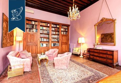 1 - Venice, Apartment