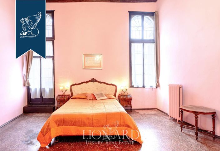 Image No.18-4 Bed Apartment for sale