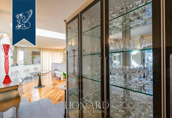 Image No.21-4 Bed Apartment for sale