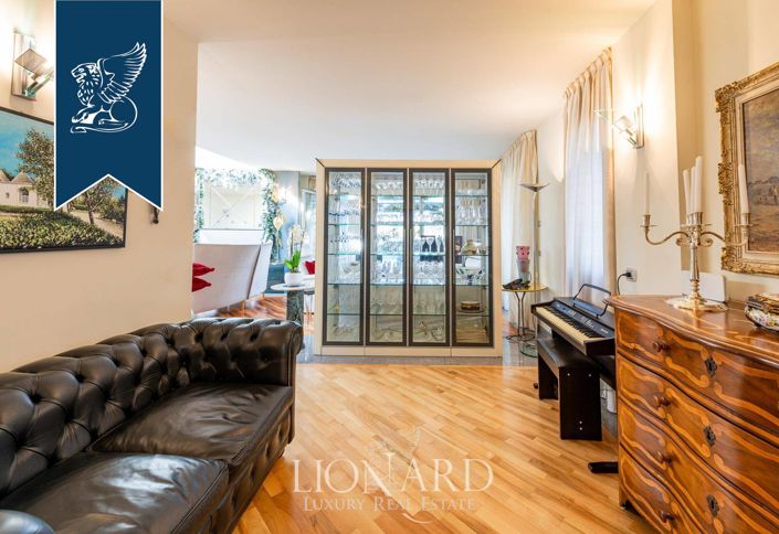 Image No.22-4 Bed Apartment for sale