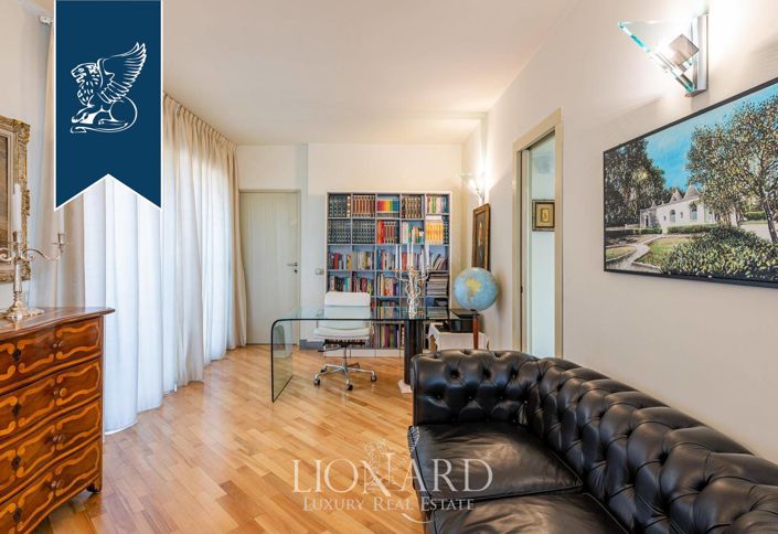 Image No.23-4 Bed Apartment for sale