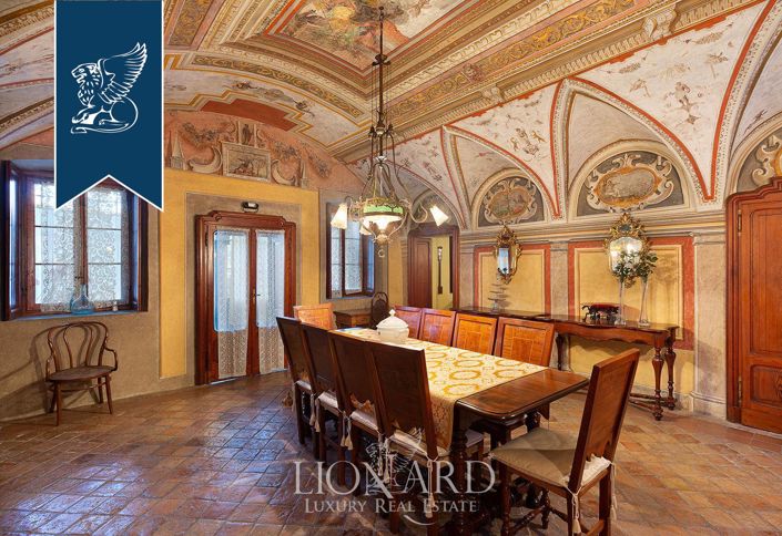 Image No.30-9 Bed Villa for sale