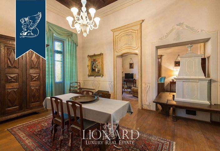 Image No.34-24 Bed Property for sale