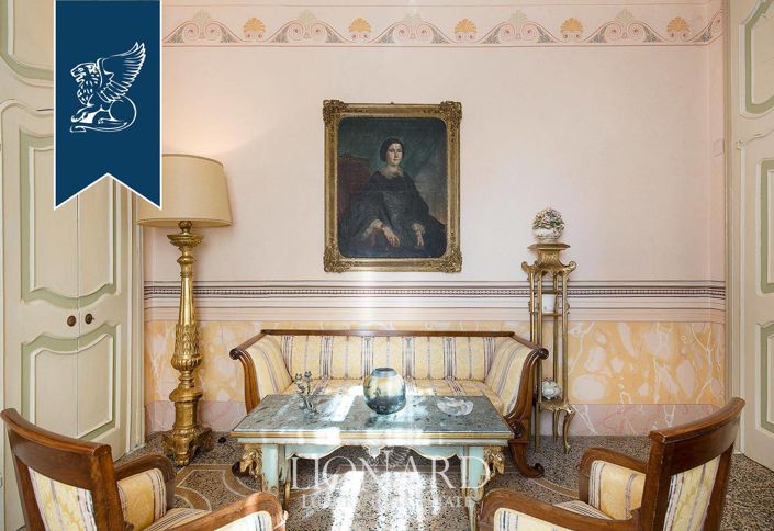 Image No.42-24 Bed Property for sale