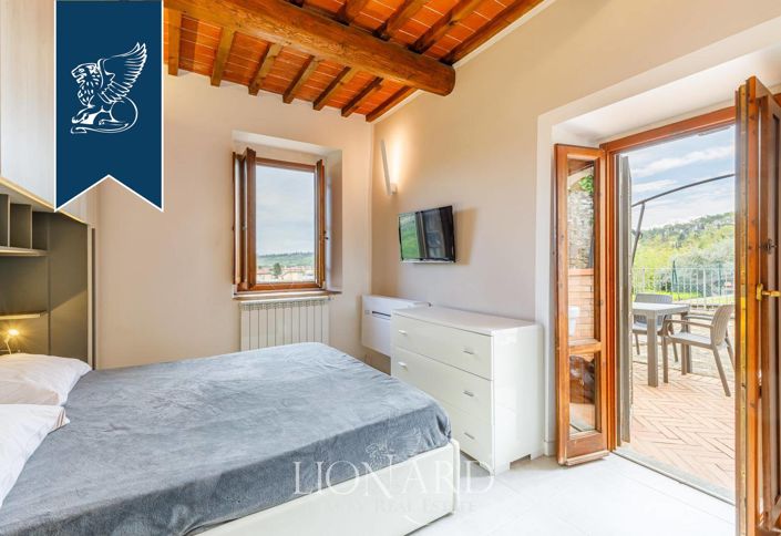 Image No.18-20 Bed Farmhouse for sale