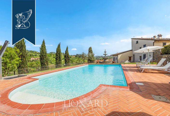 Image No.2-20 Bed Farmhouse for sale