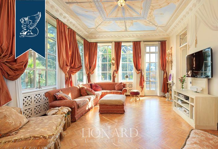 Image No.17-7 Bed Villa for sale