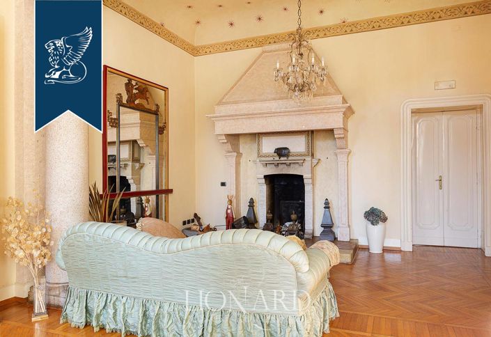 Image No.26-7 Bed Villa for sale