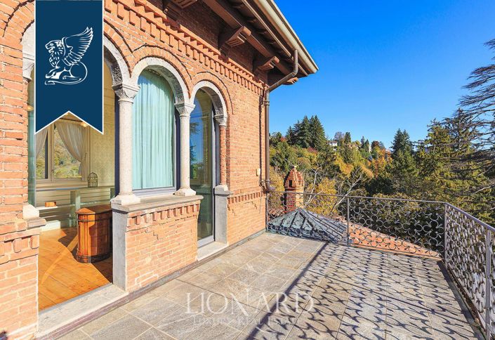 Image No.57-7 Bed Villa for sale
