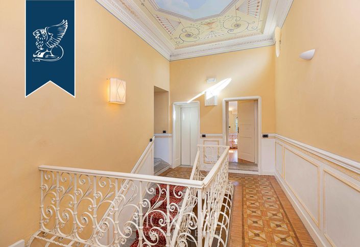 Image No.60-7 Bed Villa for sale